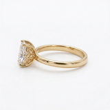 Bee Engagement Ring Oval™