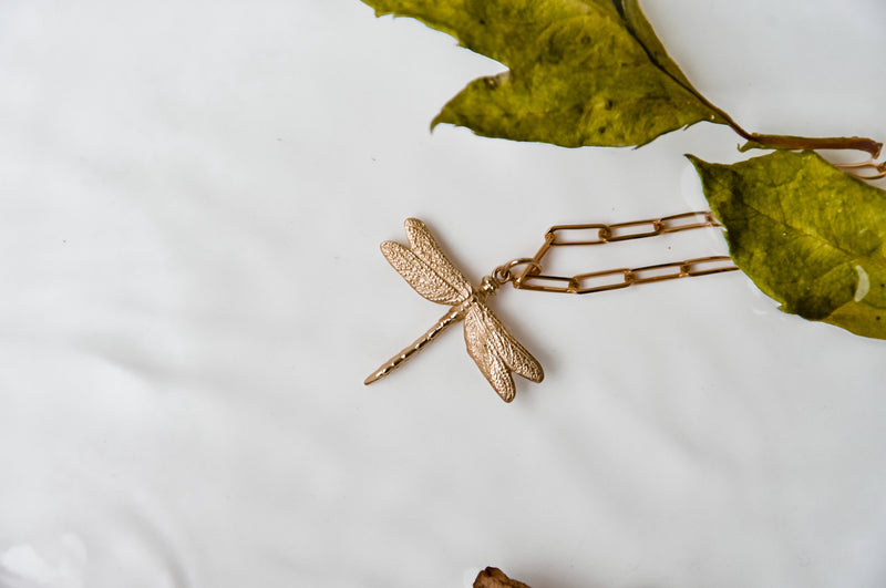 The Dragonfly Necklace (Yellow Gold)
