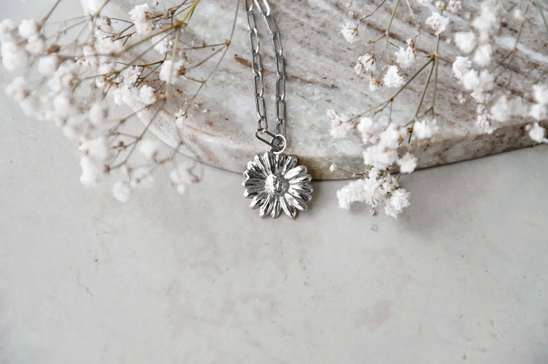 The Daisy Necklace (Solid Silver)