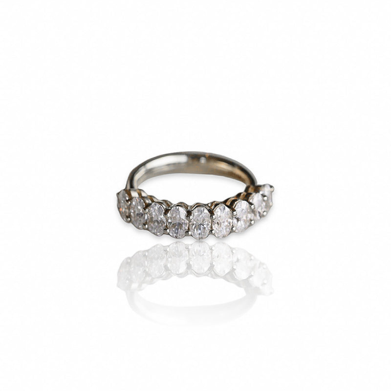 Oval Eternity (claw)