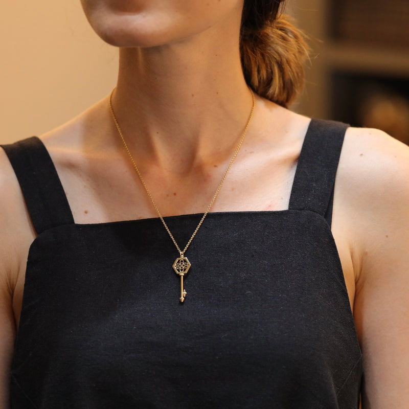 Guardian Honey Bee Key (Yellow Gold)